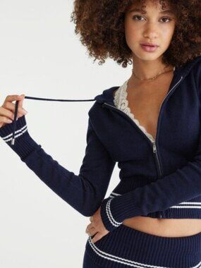 Aéropostale NWT Tipped Cropped Full-Zip Hooded Sweater Size XS